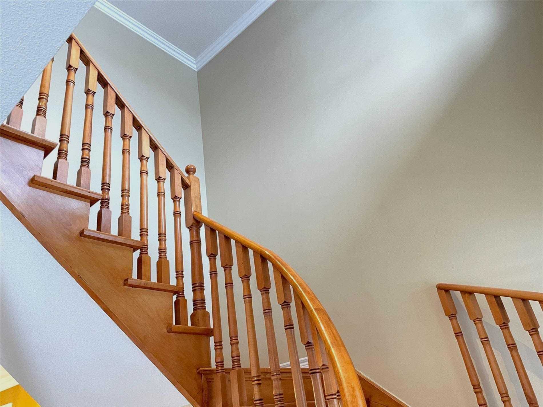 8 Candlewood Crt
