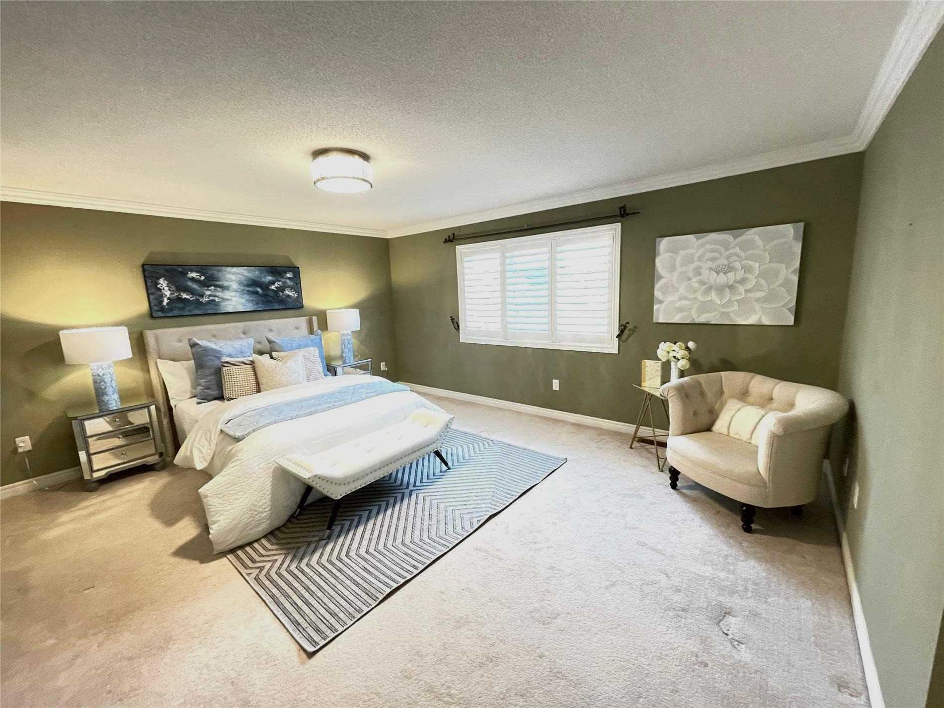 8 Candlewood Crt