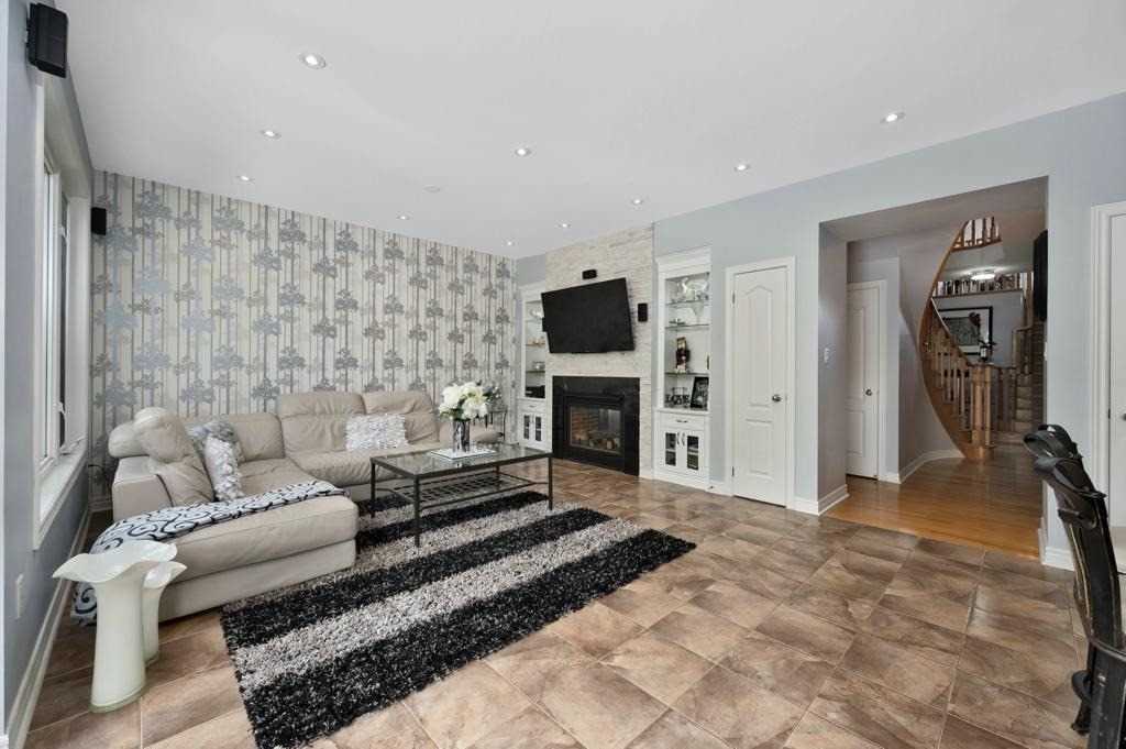 451 Summerlyn Tr