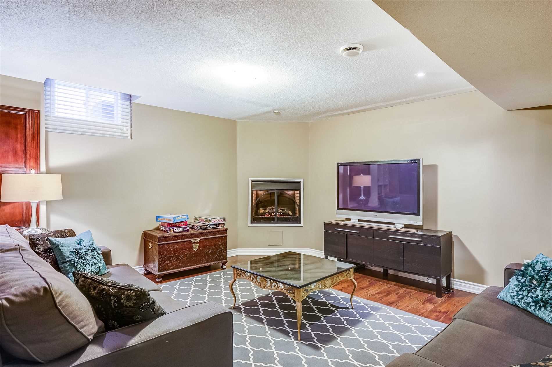 12 Mckenzie Way