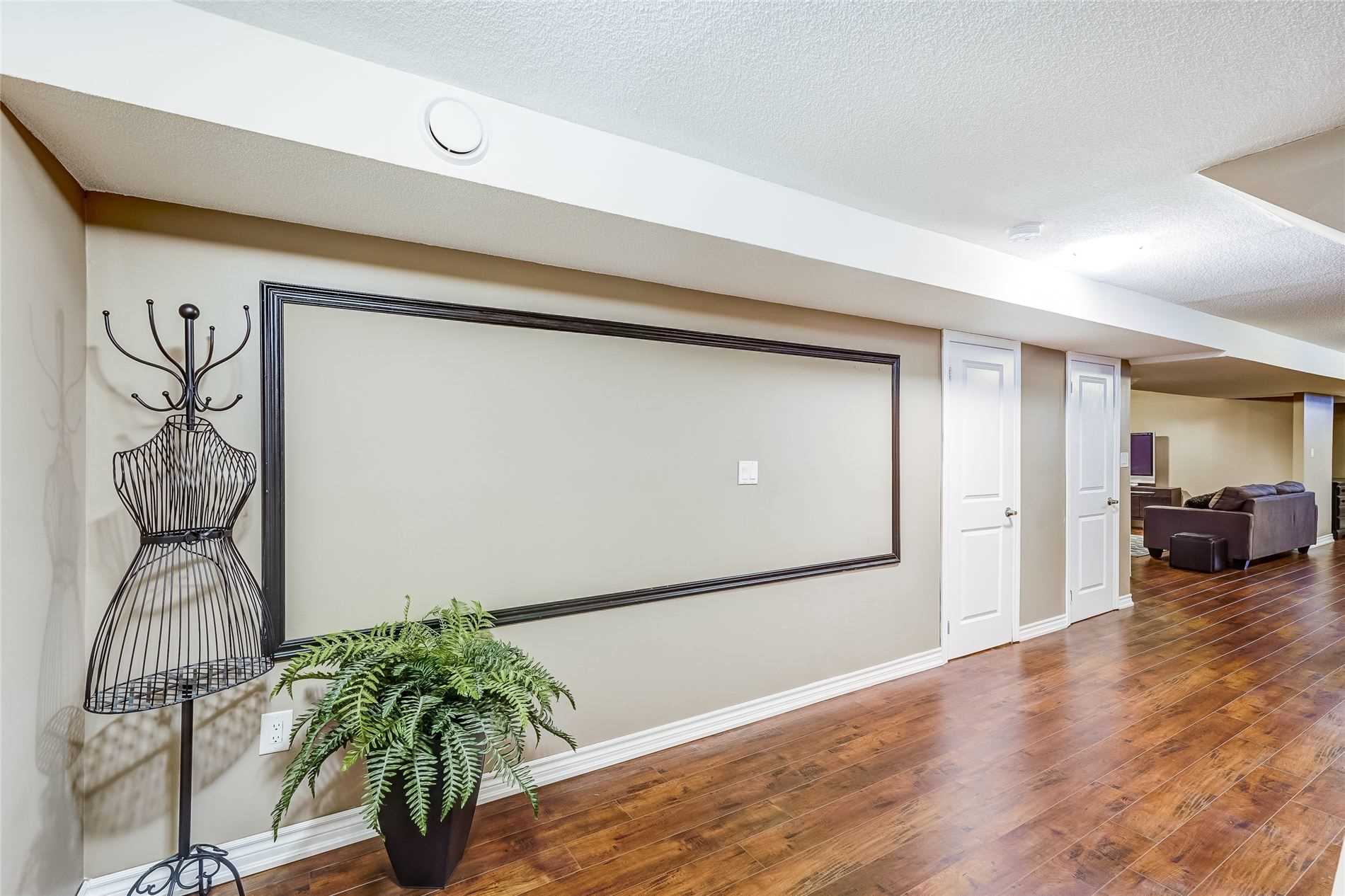 12 Mckenzie Way