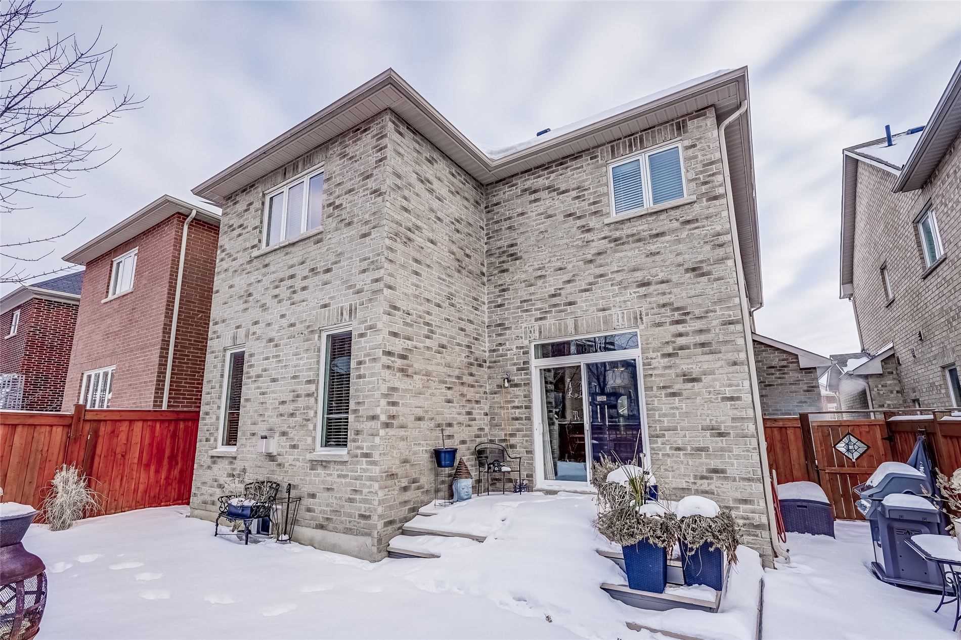 12 Mckenzie Way
