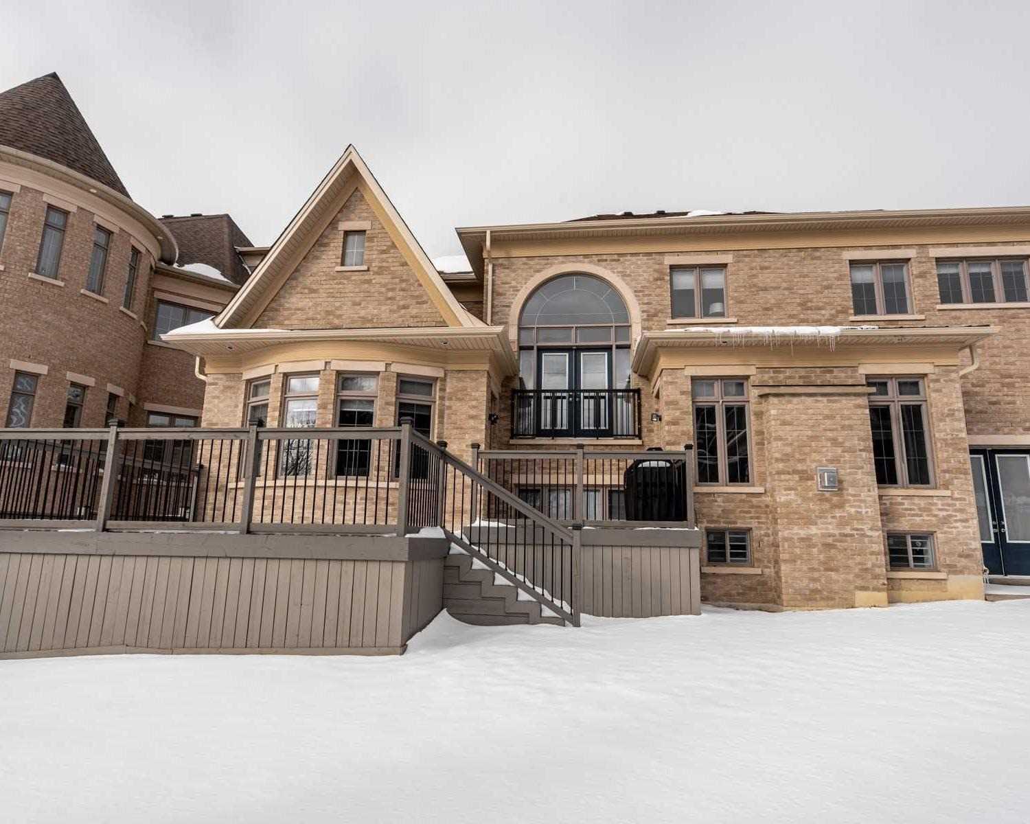 45 James Stokes Crt