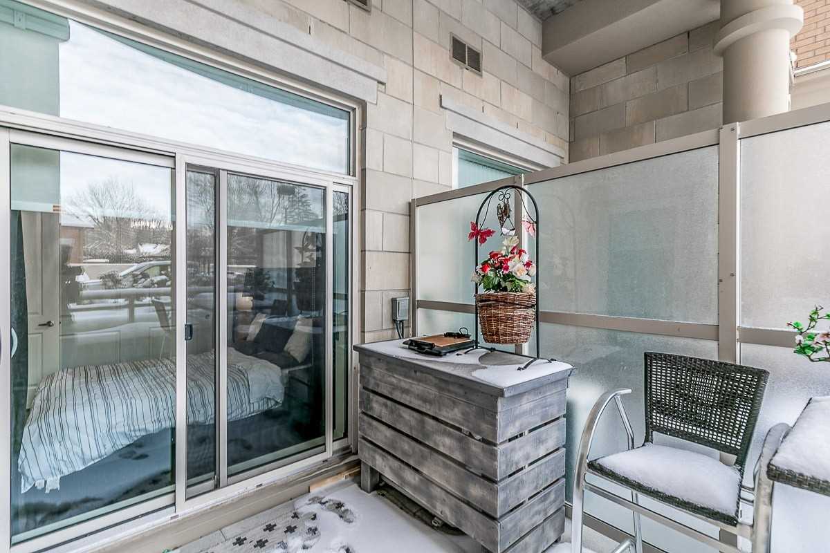 15277 Yonge St, #201