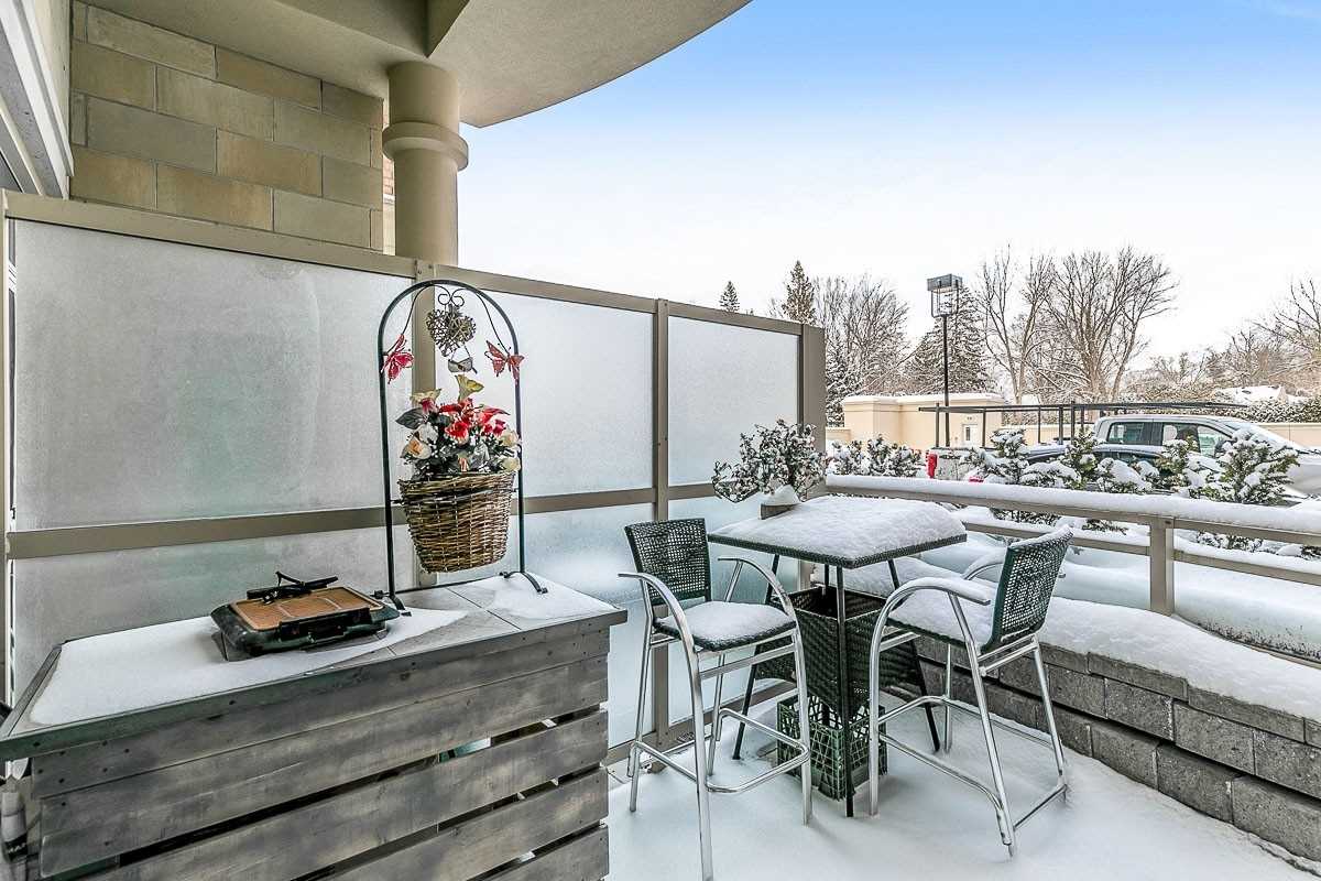 15277 Yonge St, #201