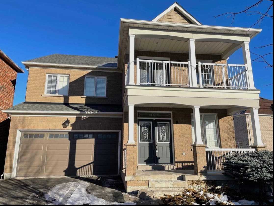 8 Candlewood Crt