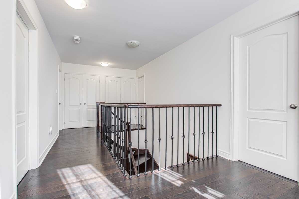 8 Citrine Dr