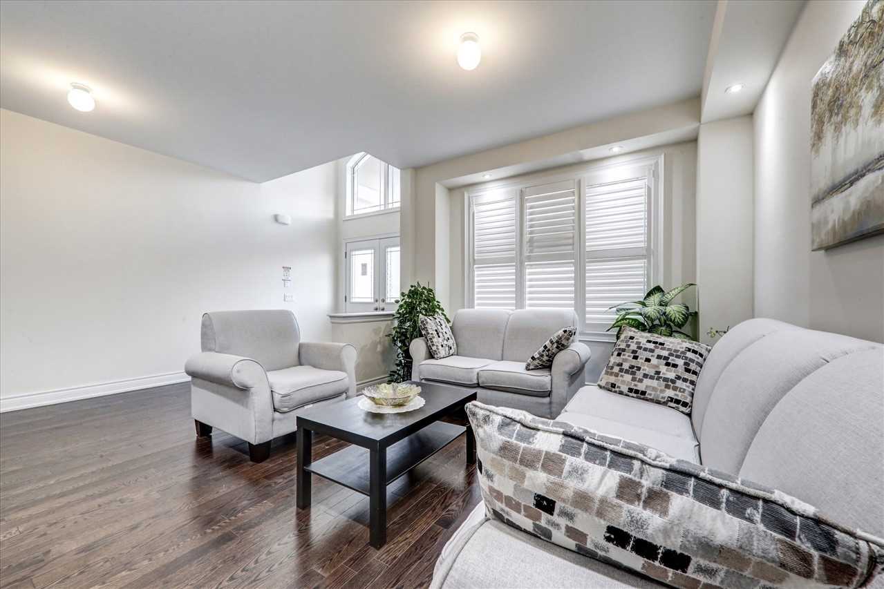14 Ben Sinclair Ave