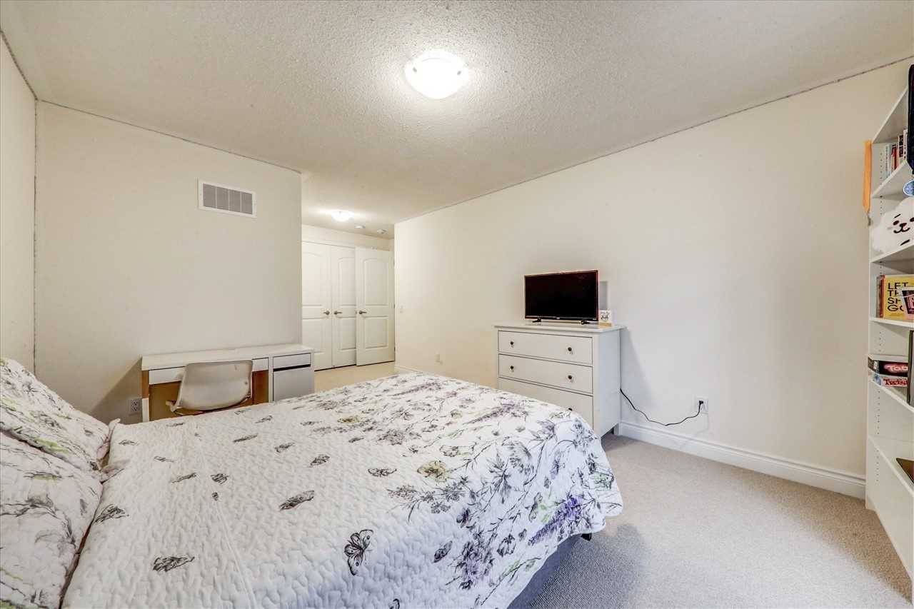14 Ben Sinclair Ave
