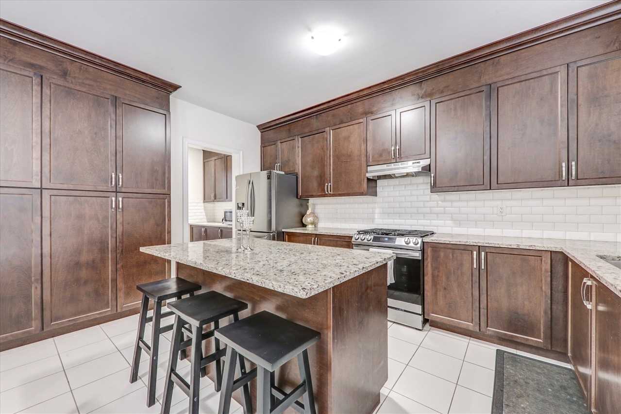 14 Ben Sinclair Ave