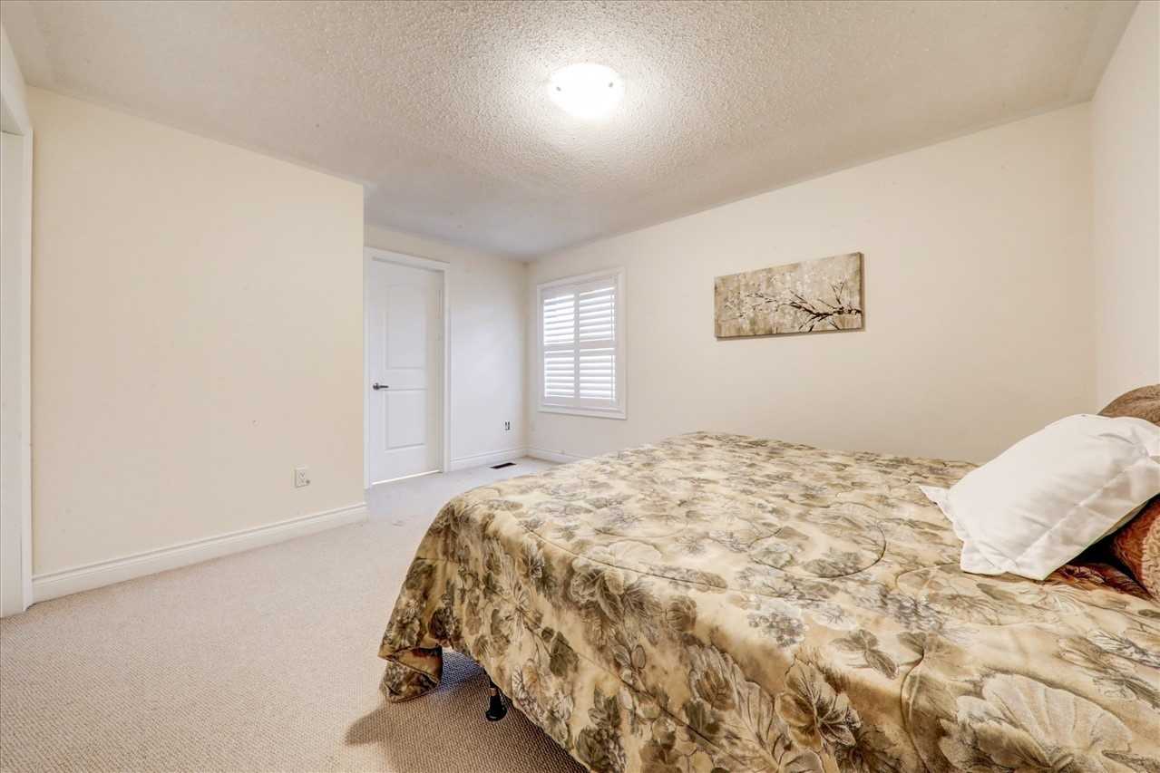 14 Ben Sinclair Ave