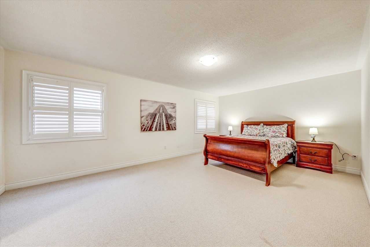 14 Ben Sinclair Ave