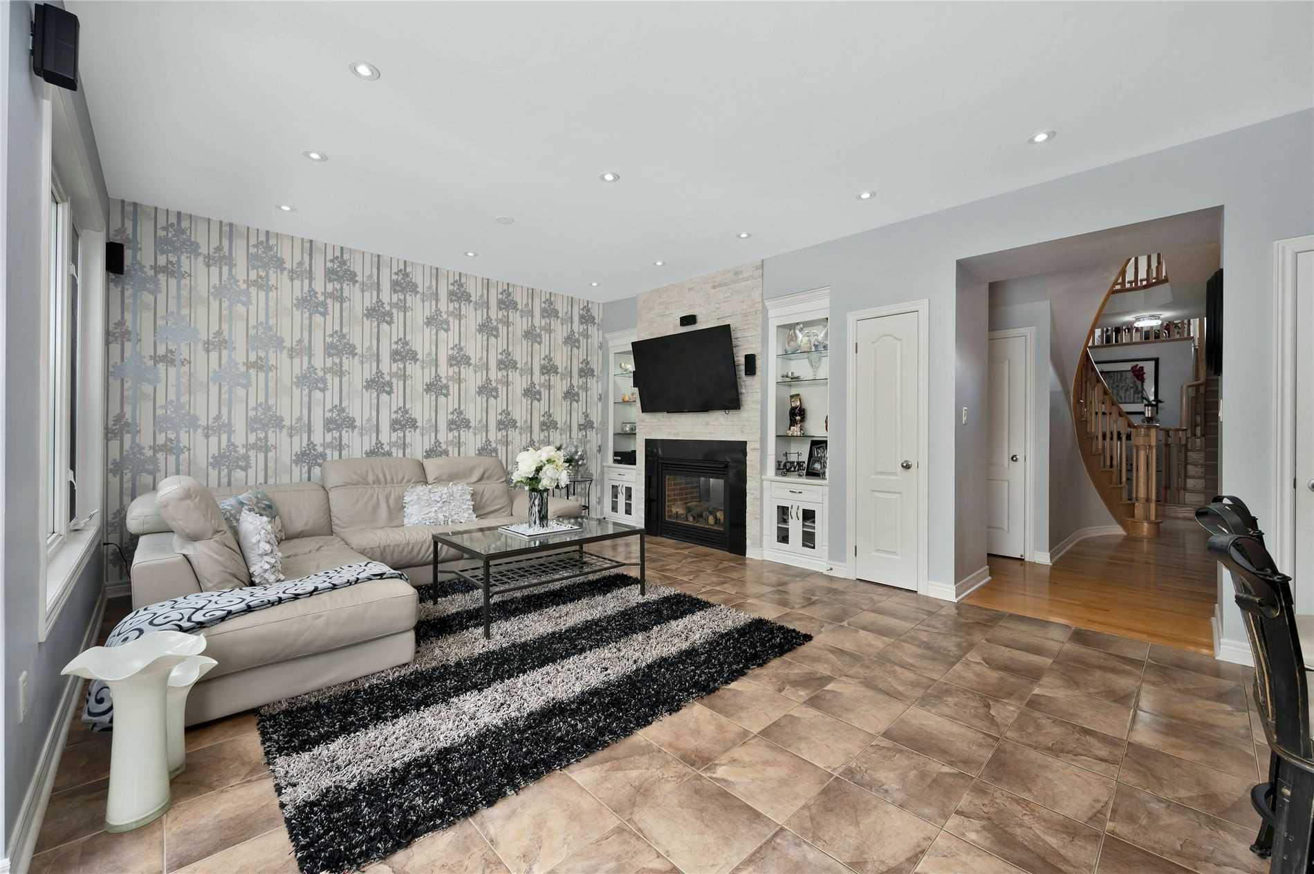 451 Summerlyn Tr