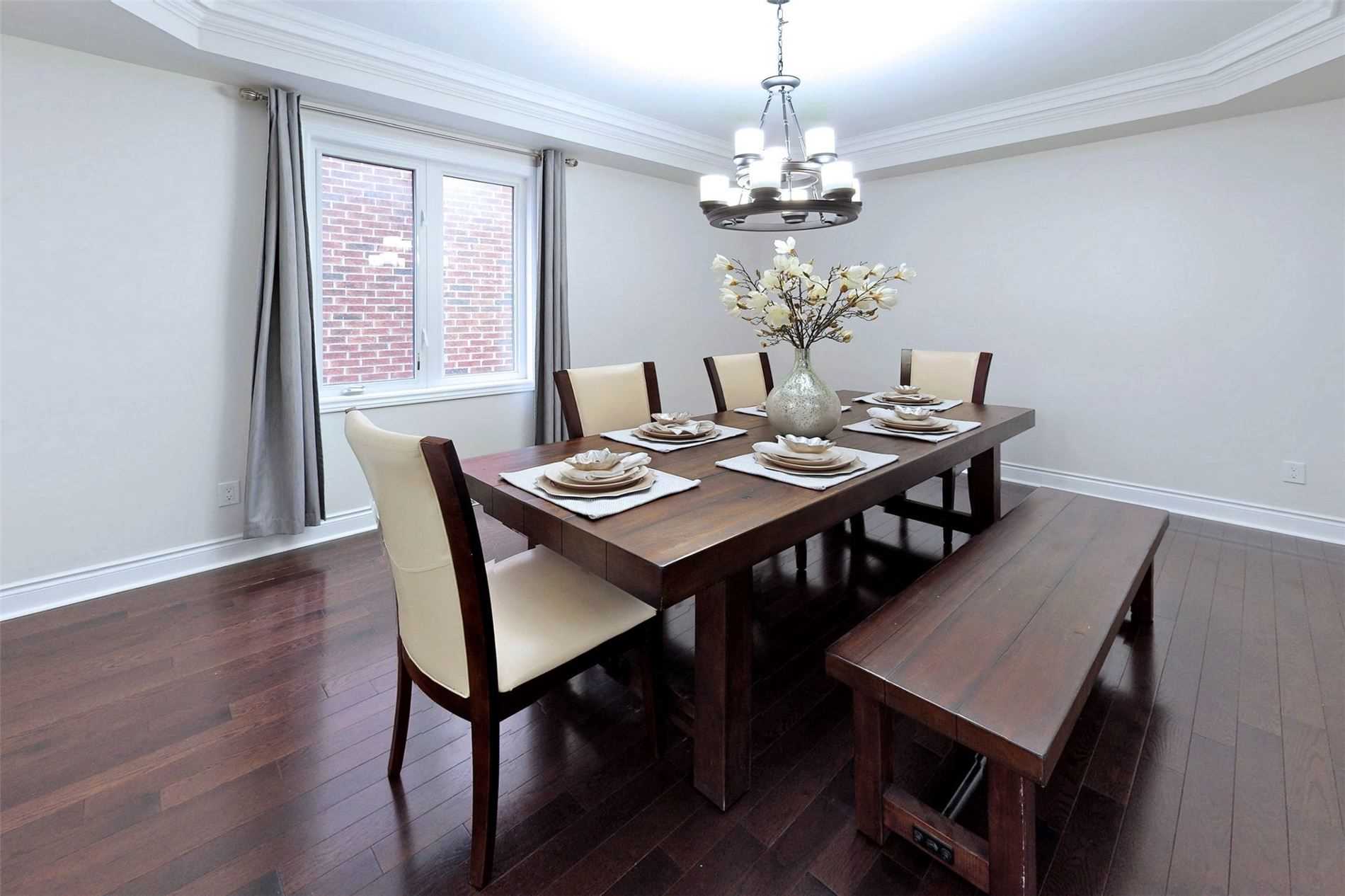 975 Goring Circ