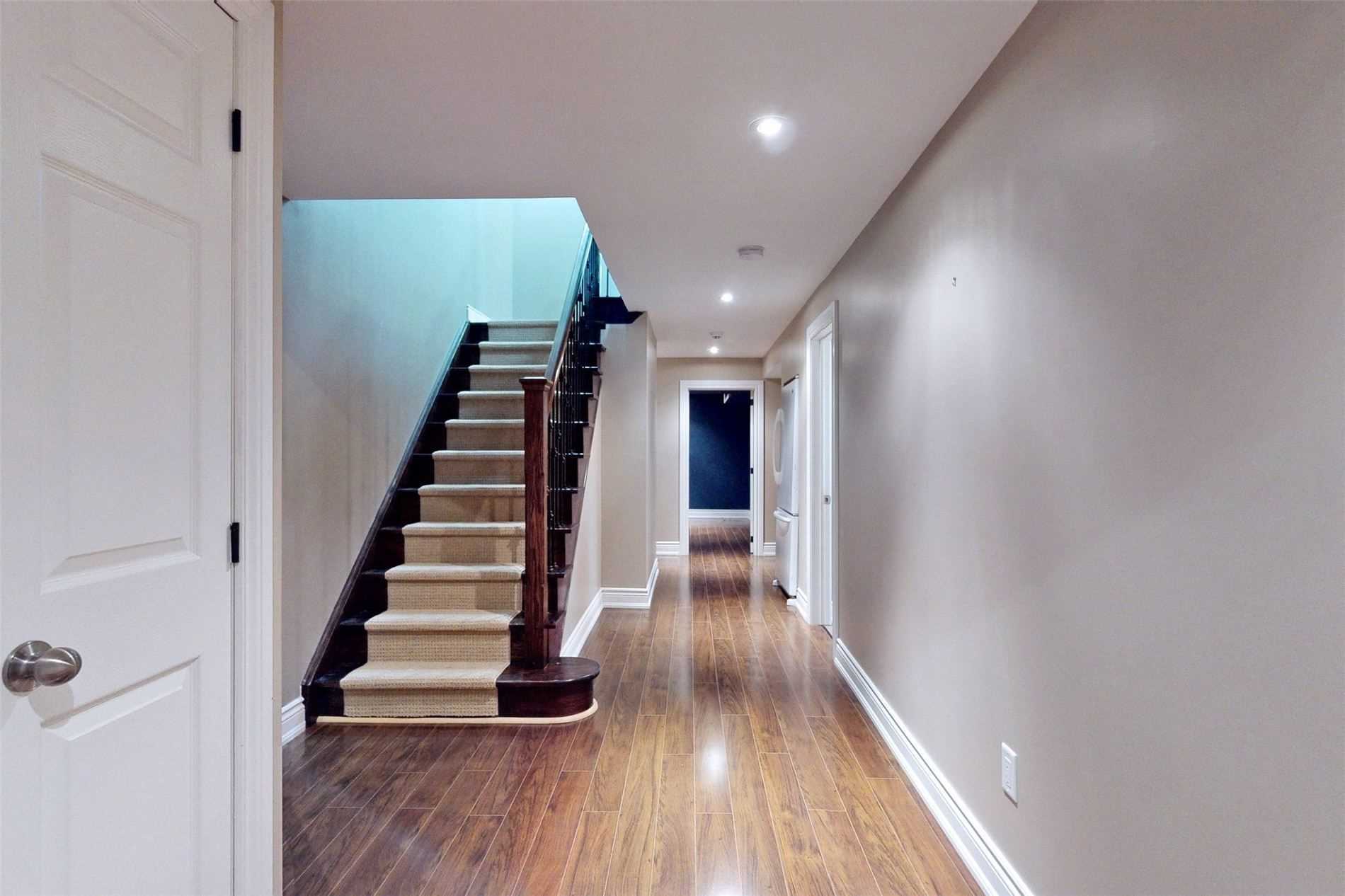 975 Goring Circ