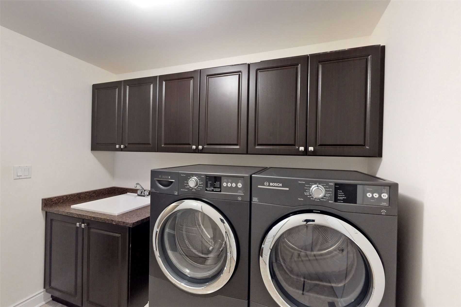 975 Goring Circ