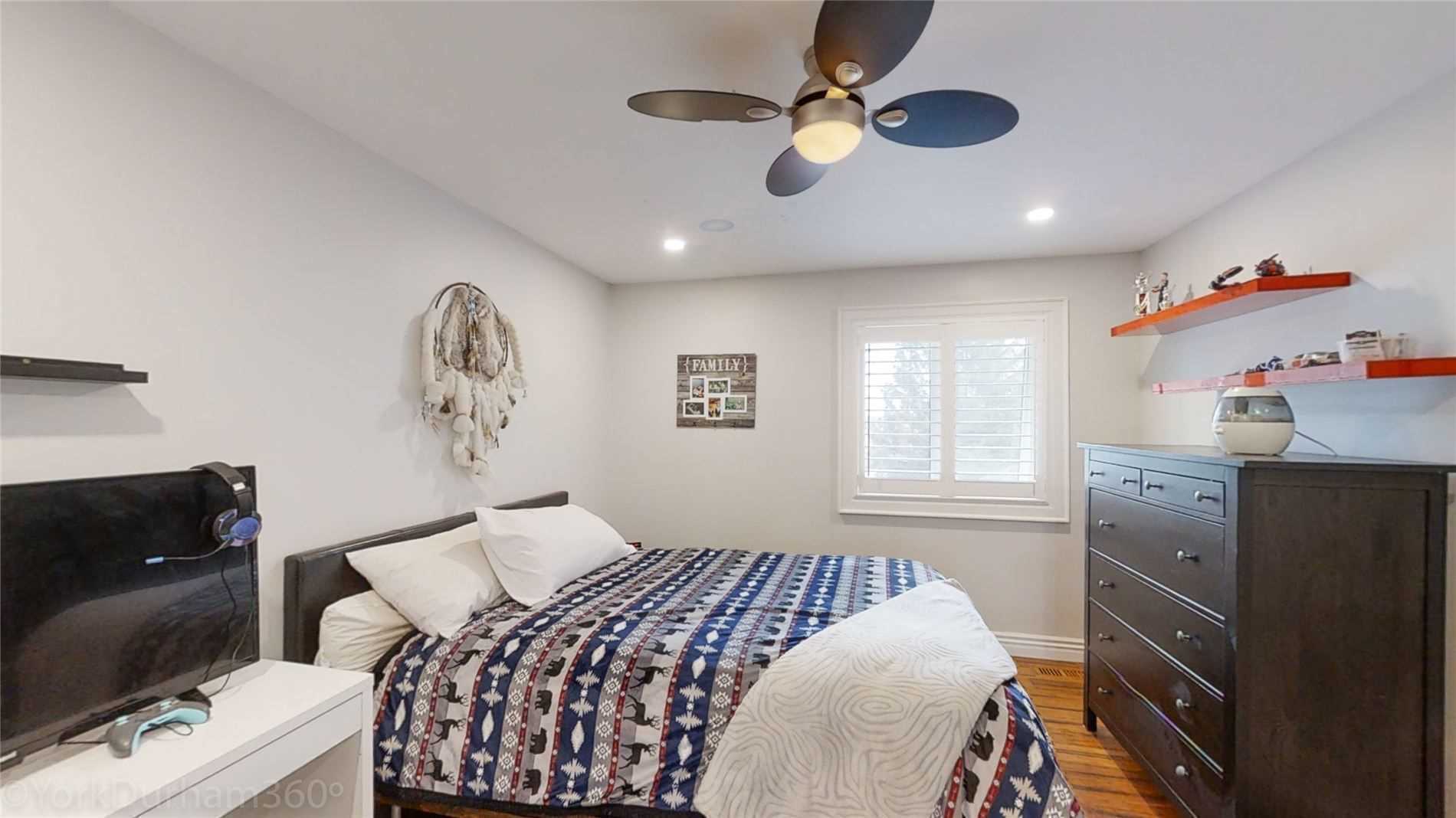 17 Smith Dr