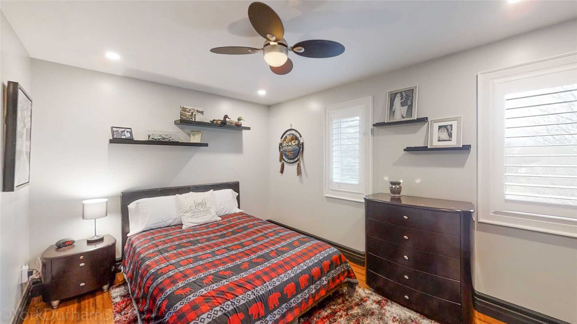 17 Smith Dr