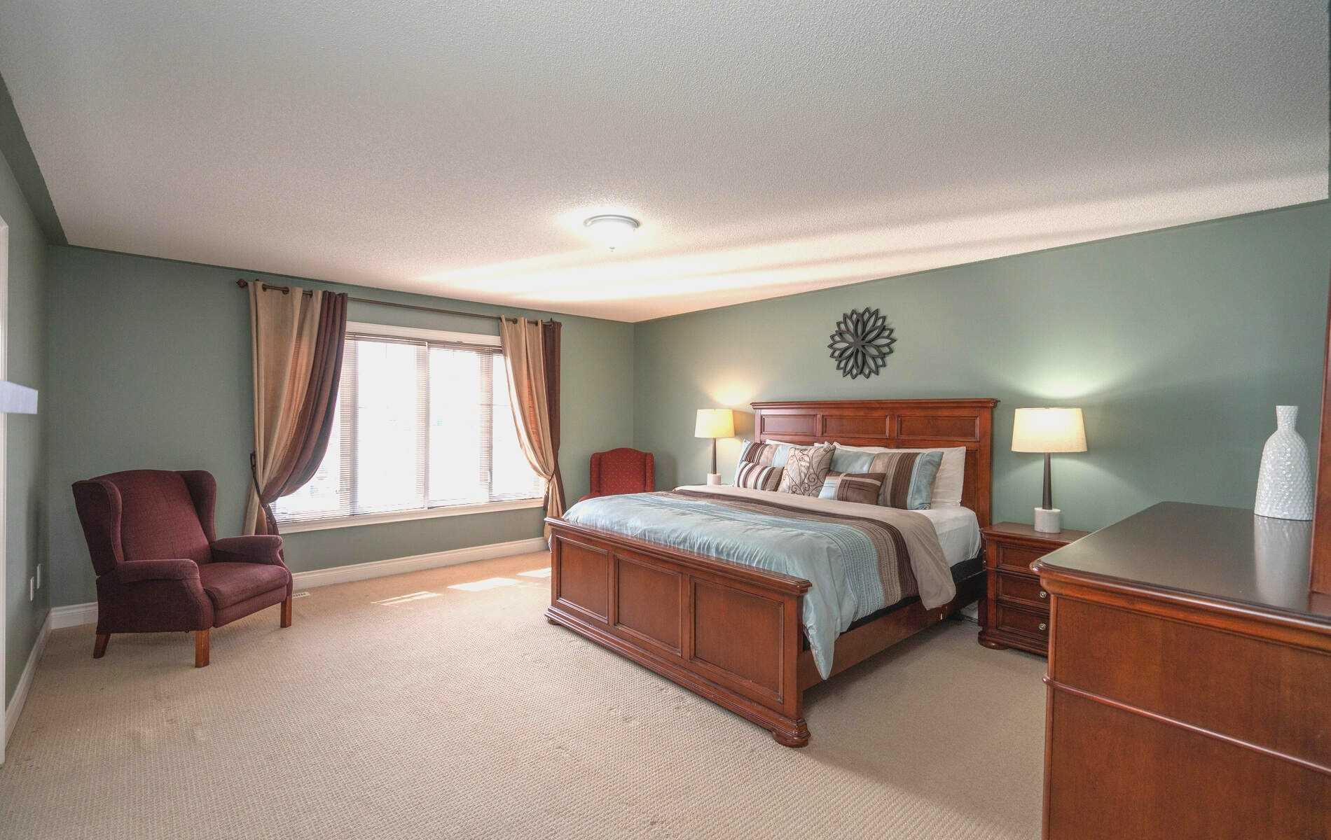 718 Peter Hall Dr