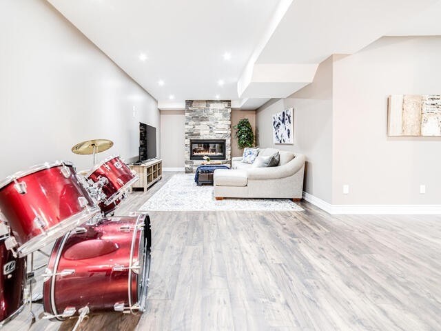 41 Country Club Cres