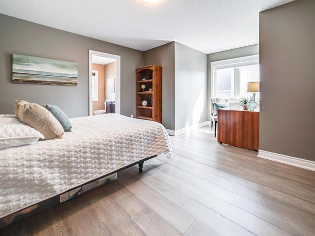 41 Country Club Cres