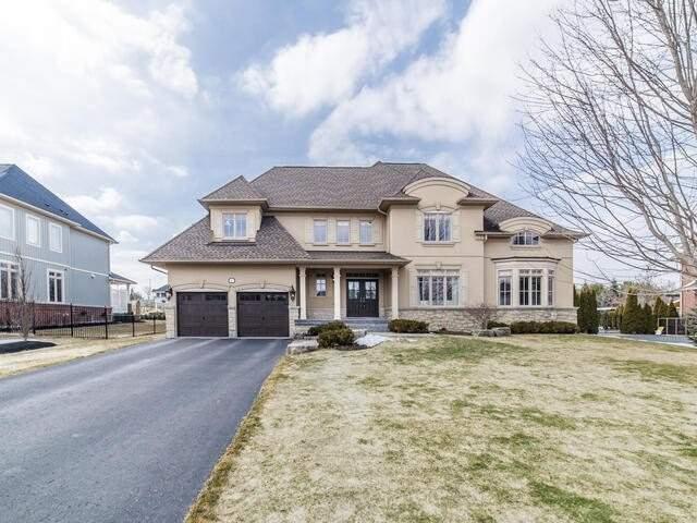 41 Country Club Cres