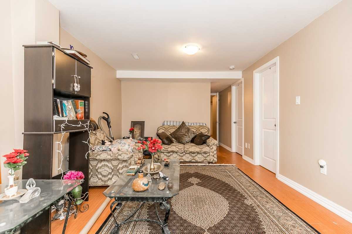 9 Rush Rd
