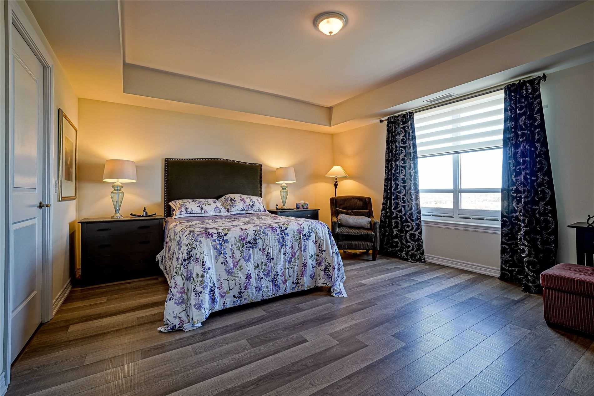 9255 Jane St, #1211