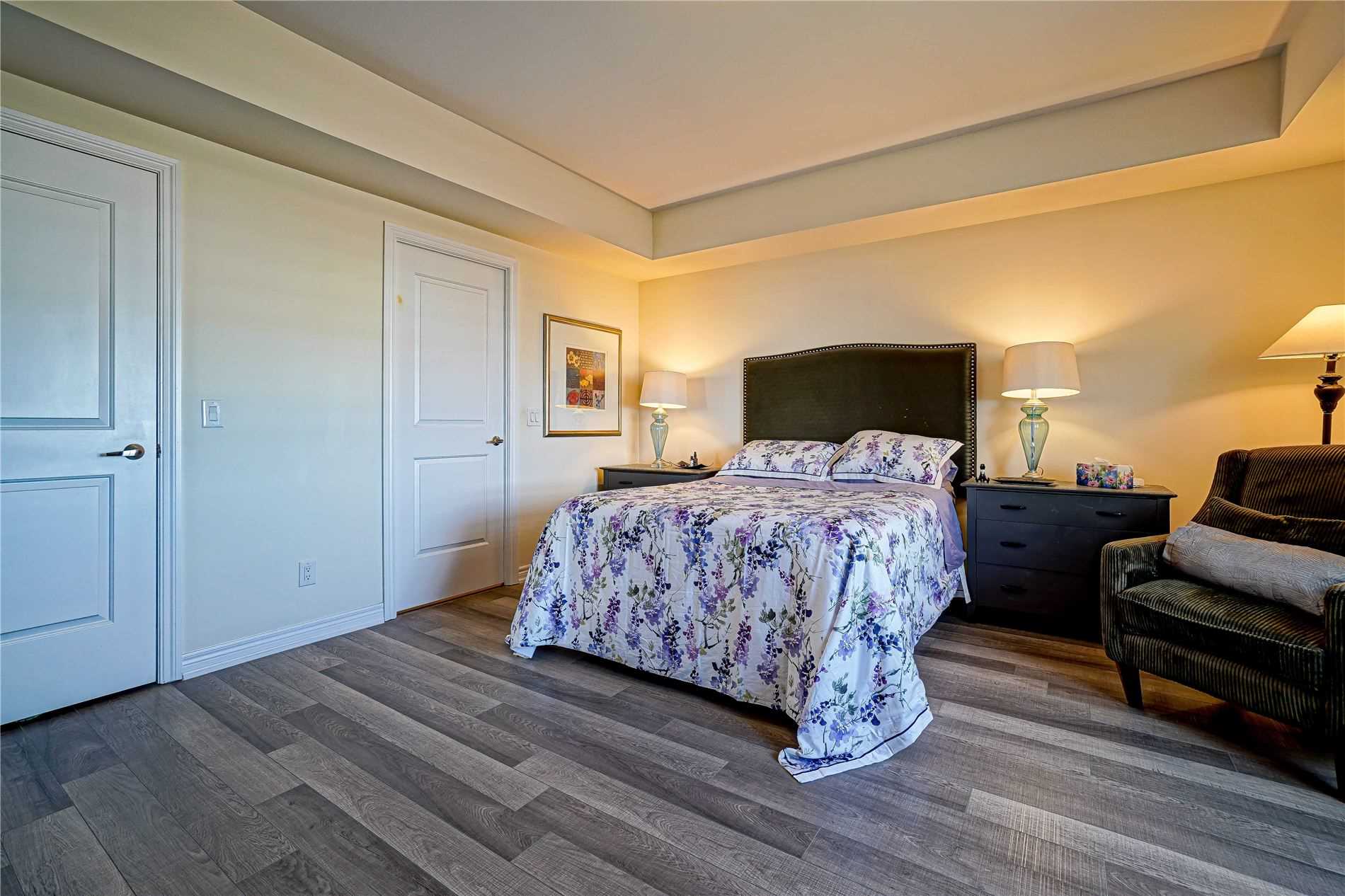 9255 Jane St, #1211