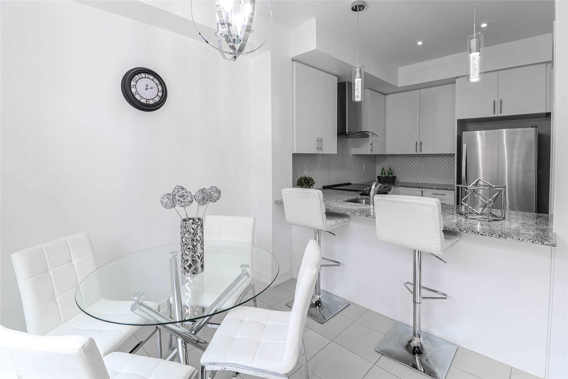 59 Dundonald Tr