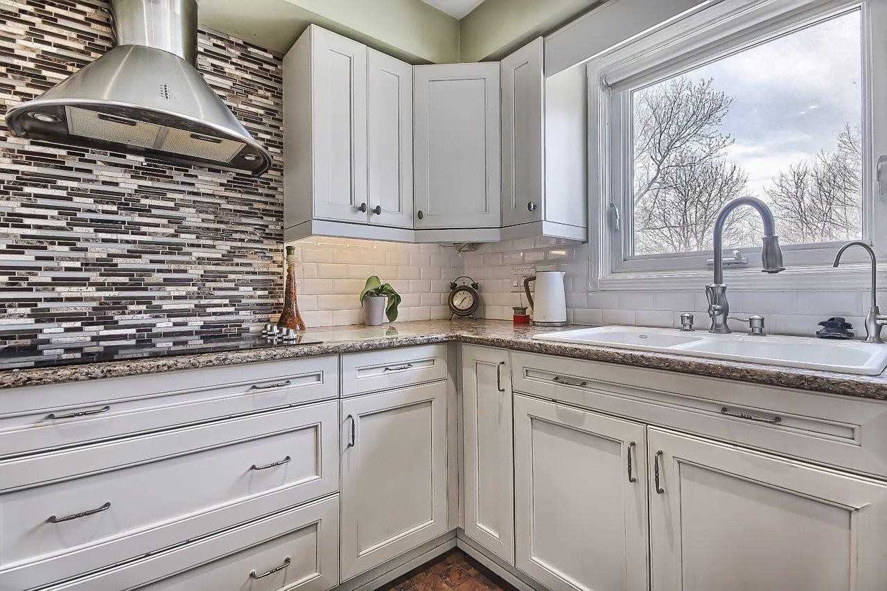29 Bucks Green Rd