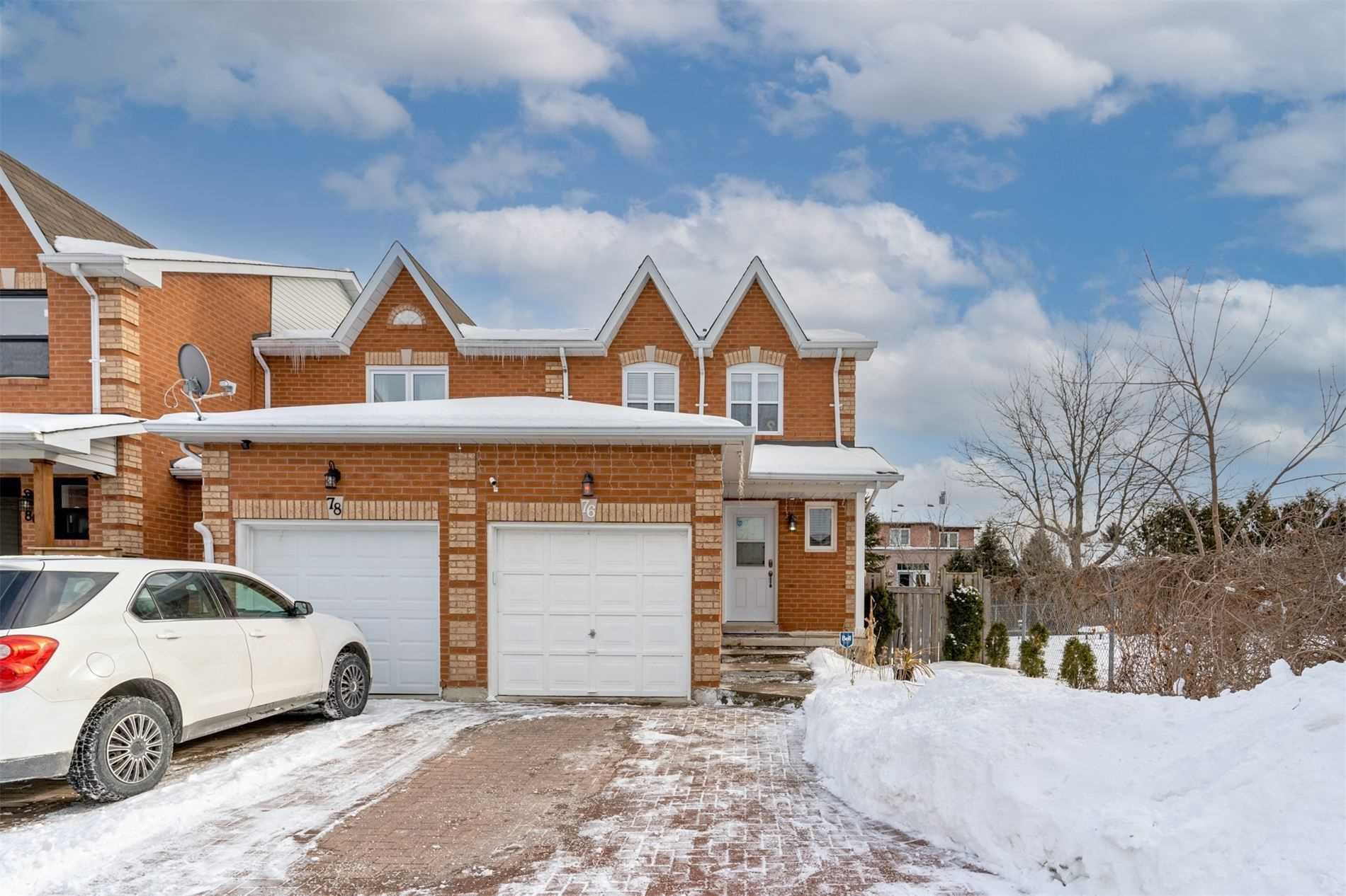 76 Potter Cres