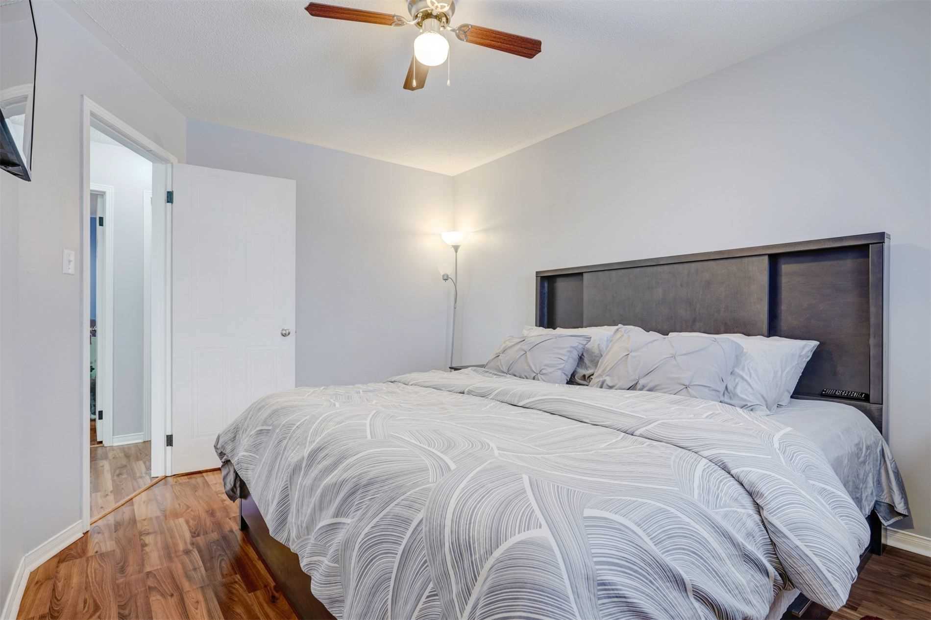 76 Potter Cres
