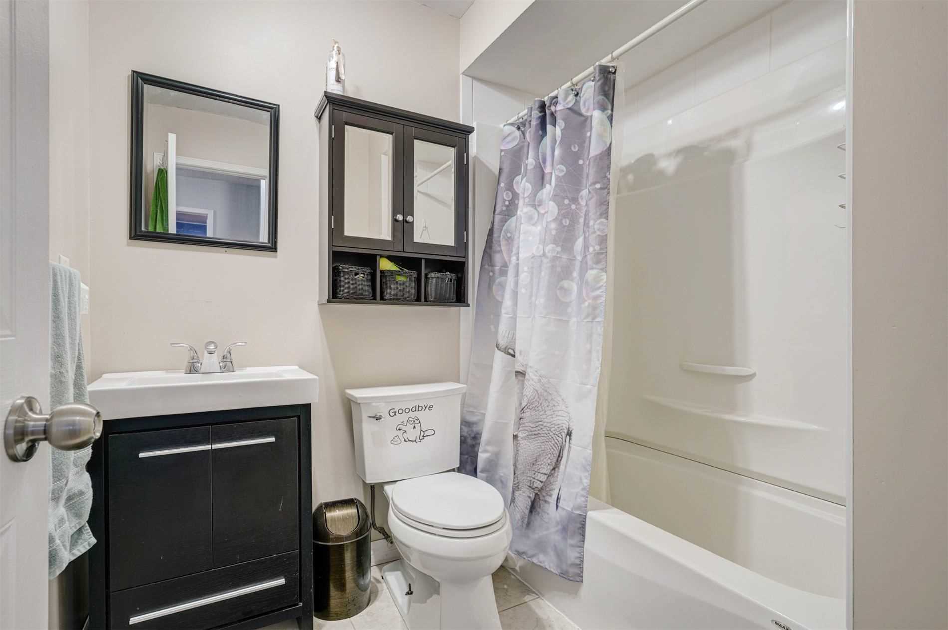 76 Potter Cres