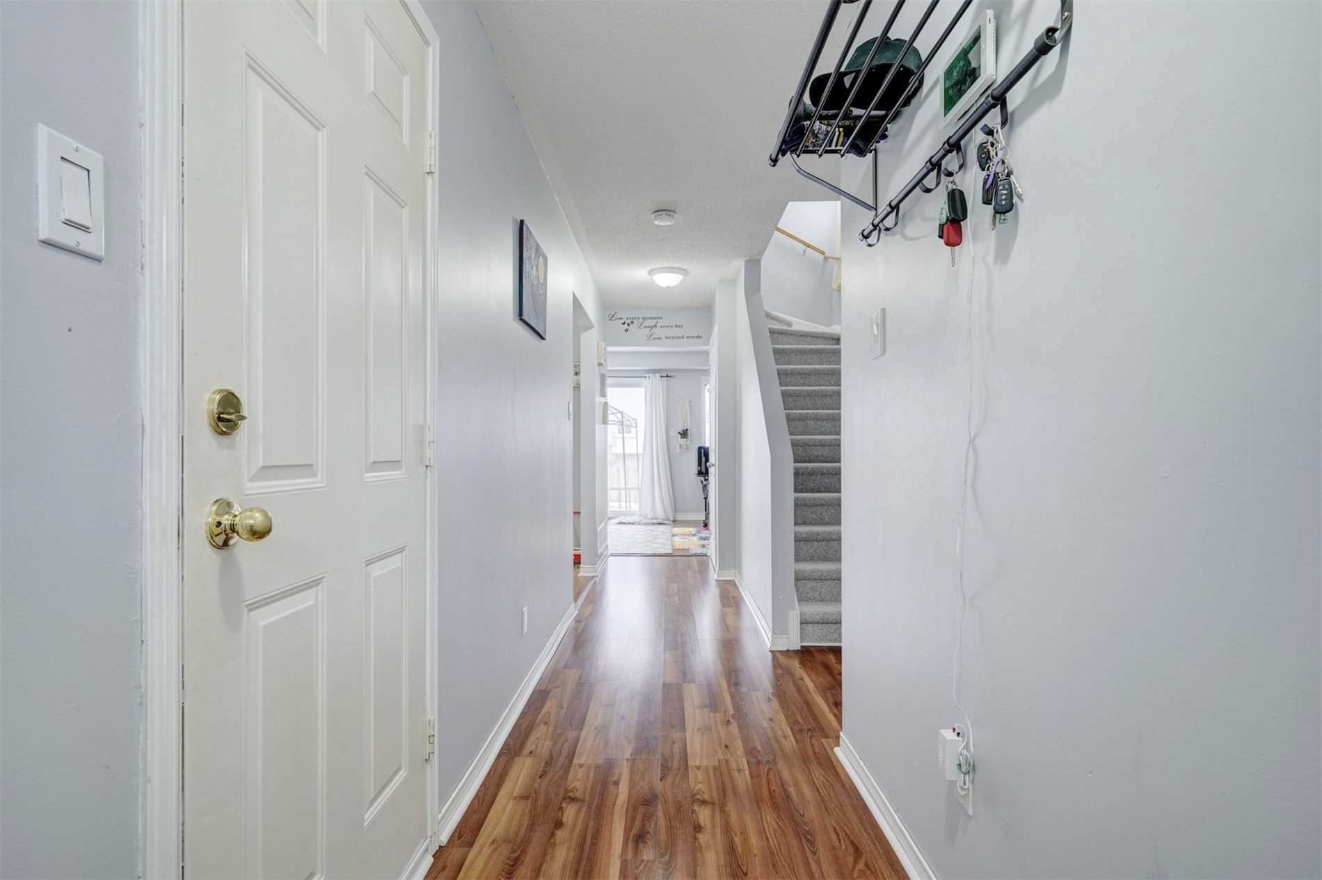 76 Potter Cres