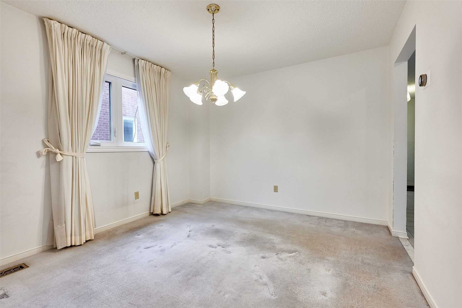 32 Bendamere Cres