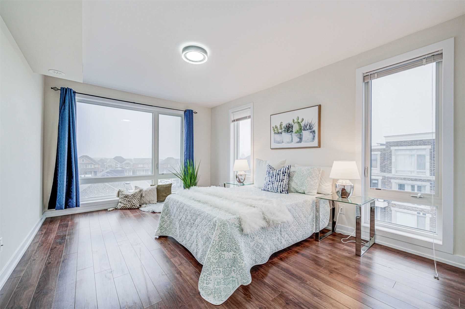 11 Dunsheath Way, #1203