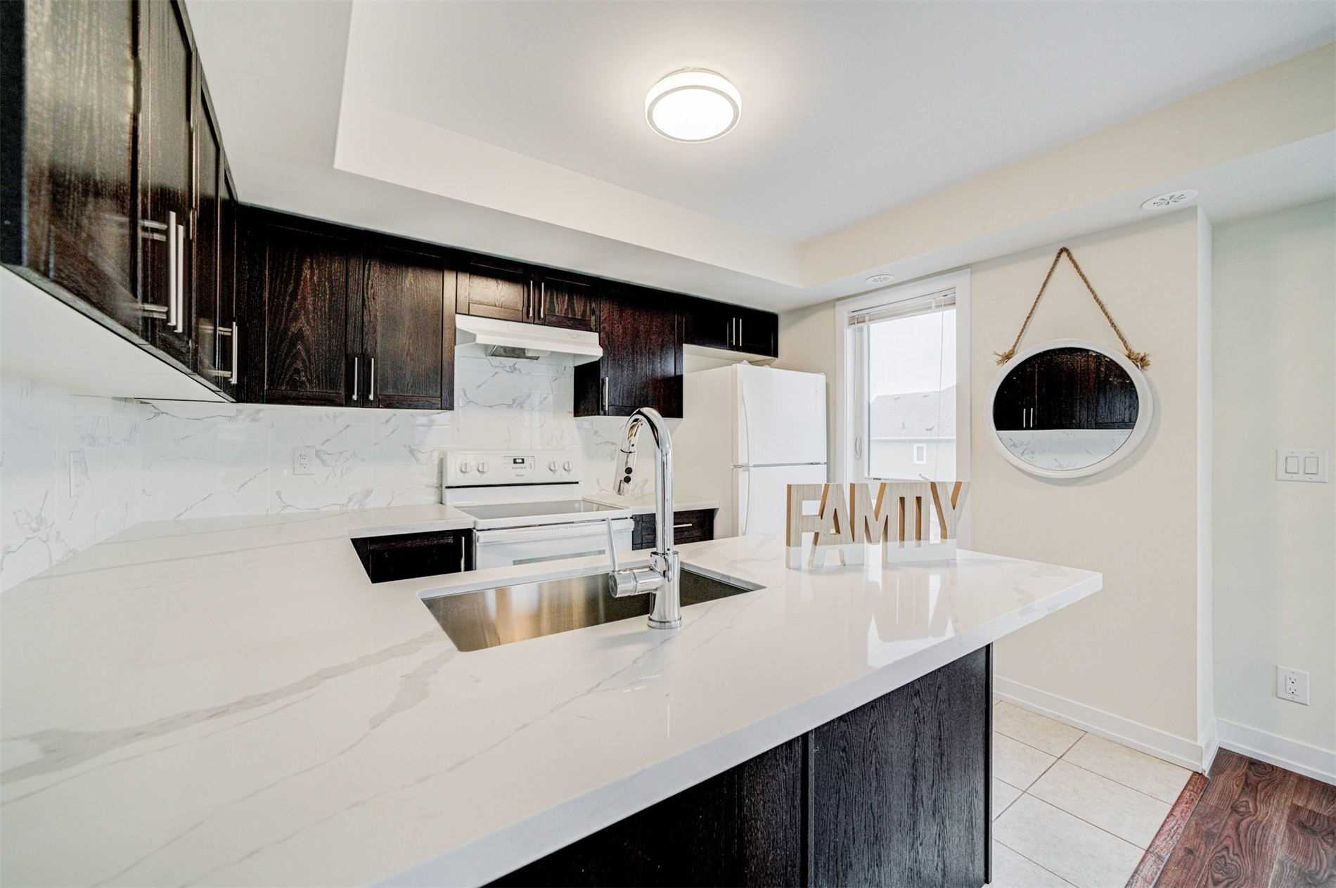 11 Dunsheath Way, #1203
