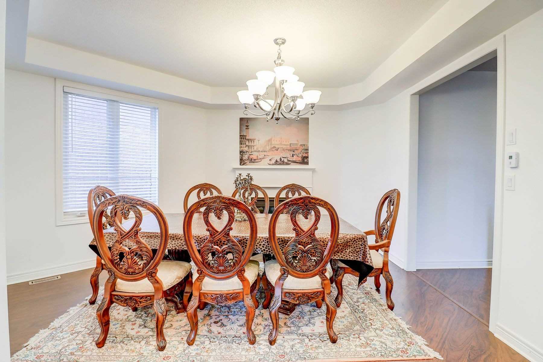 59 Gwillimbury Dr