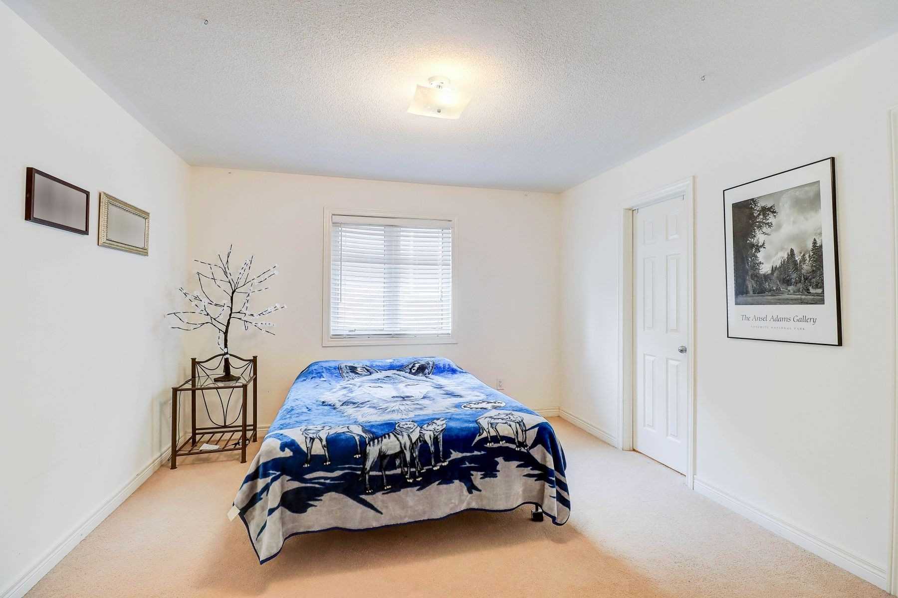 59 Gwillimbury Dr