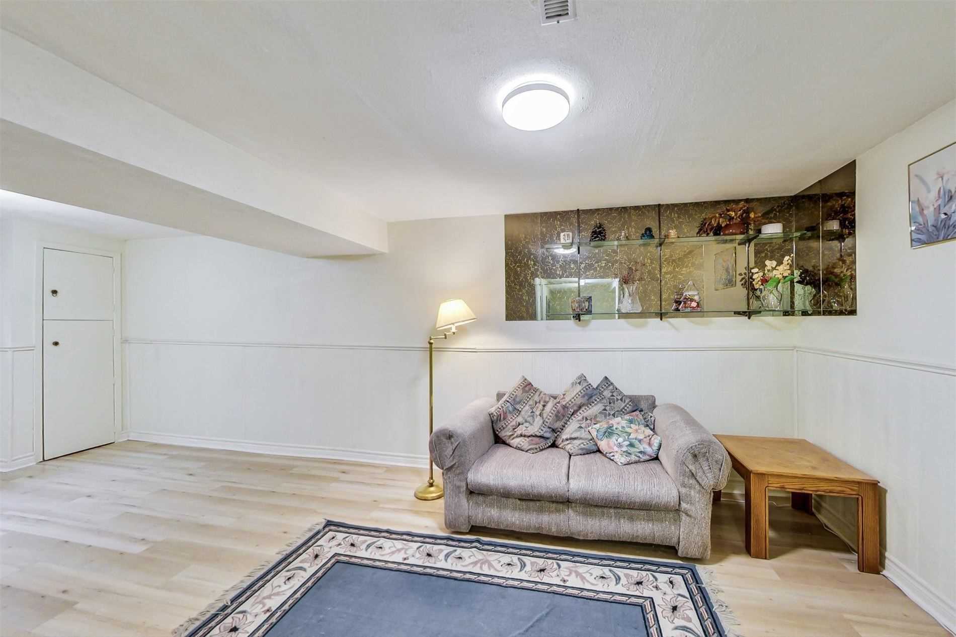 135 Ramona Blvd