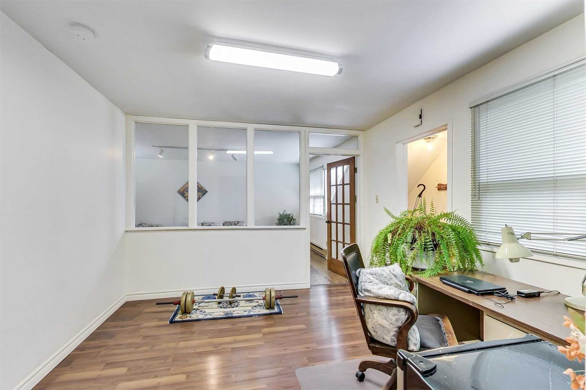 135 Ramona Blvd