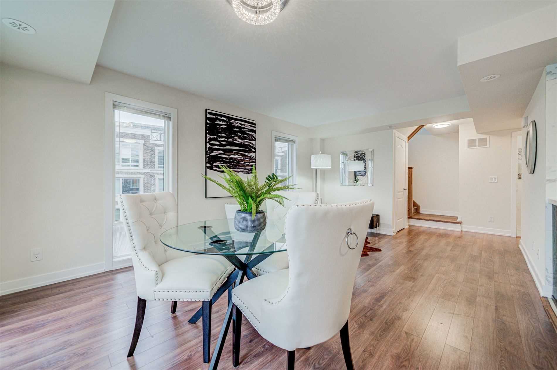 11 Dunsheath Way, #1203