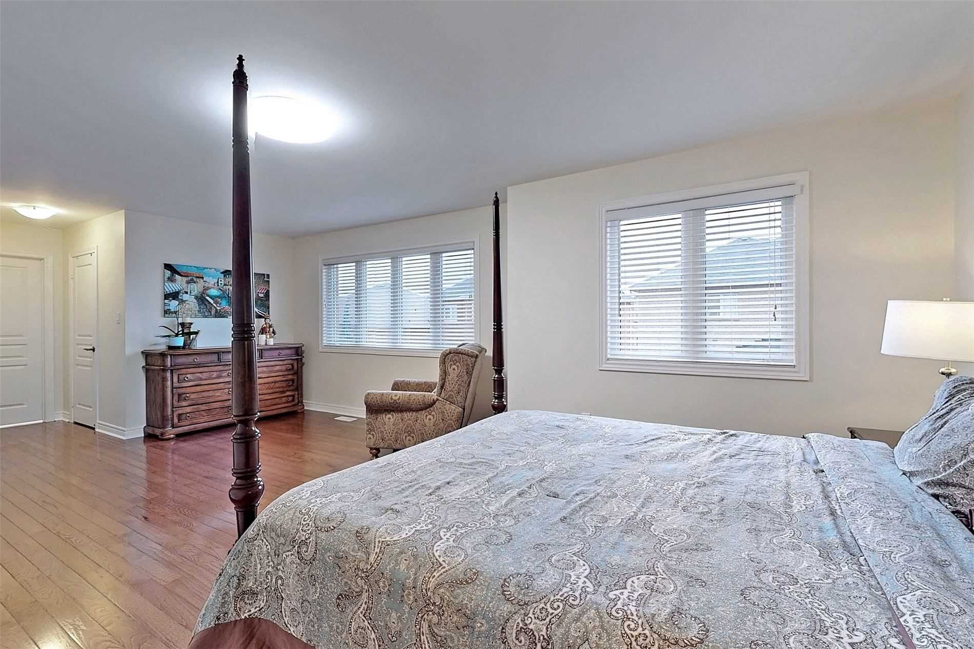 48 Tonner Cres