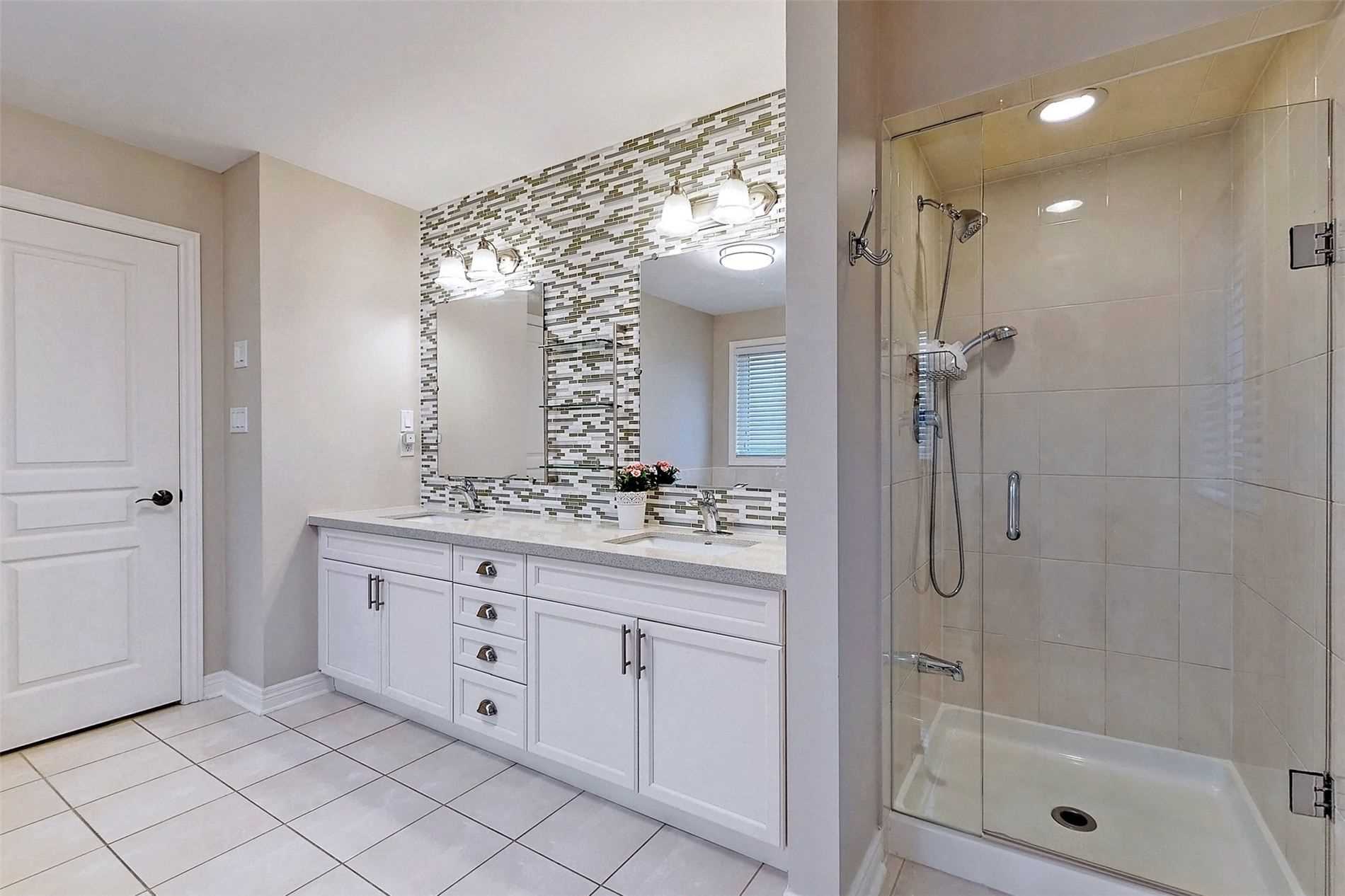 48 Tonner Cres