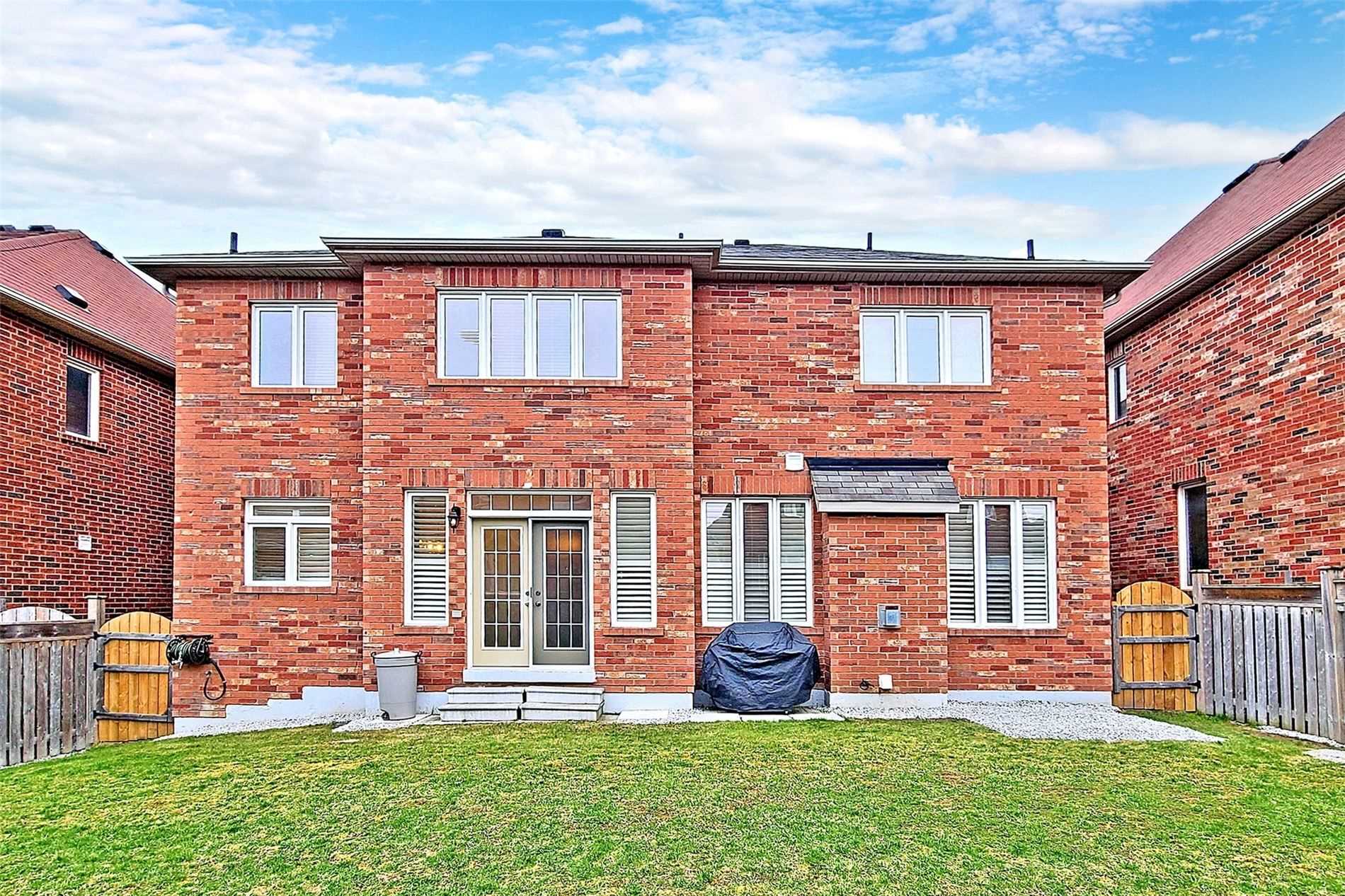 48 Tonner Cres