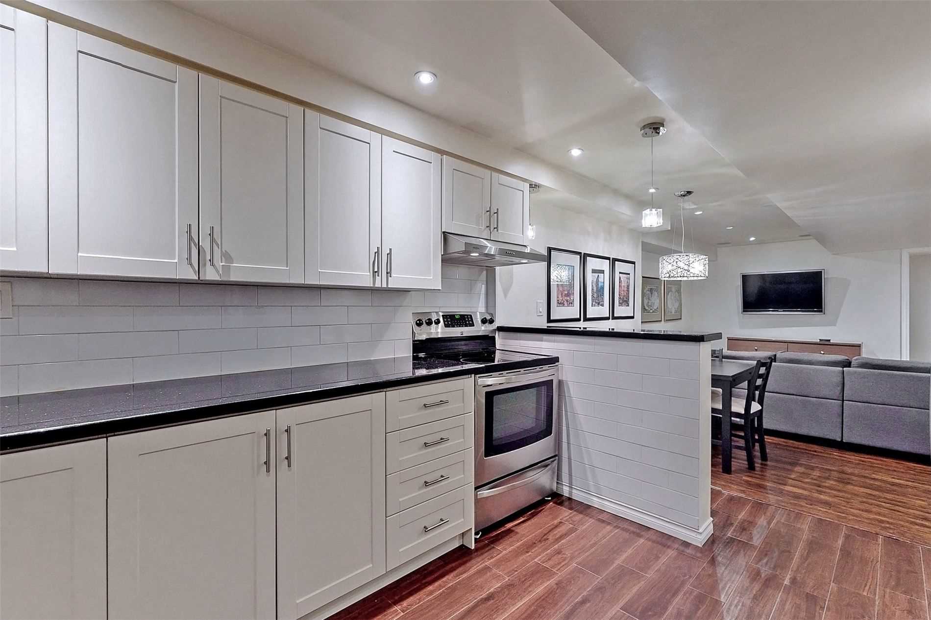 48 Tonner Cres
