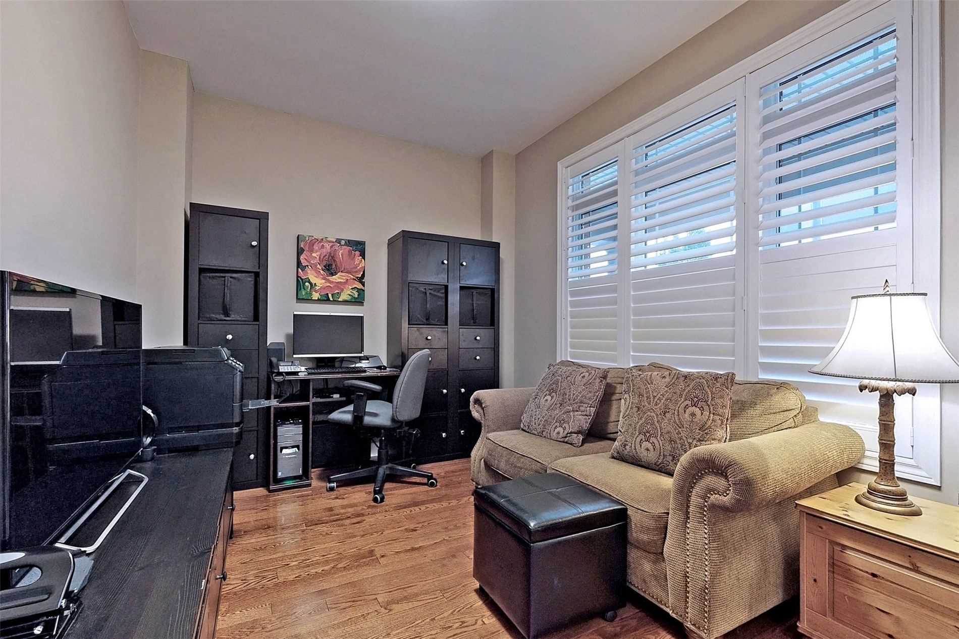48 Tonner Cres