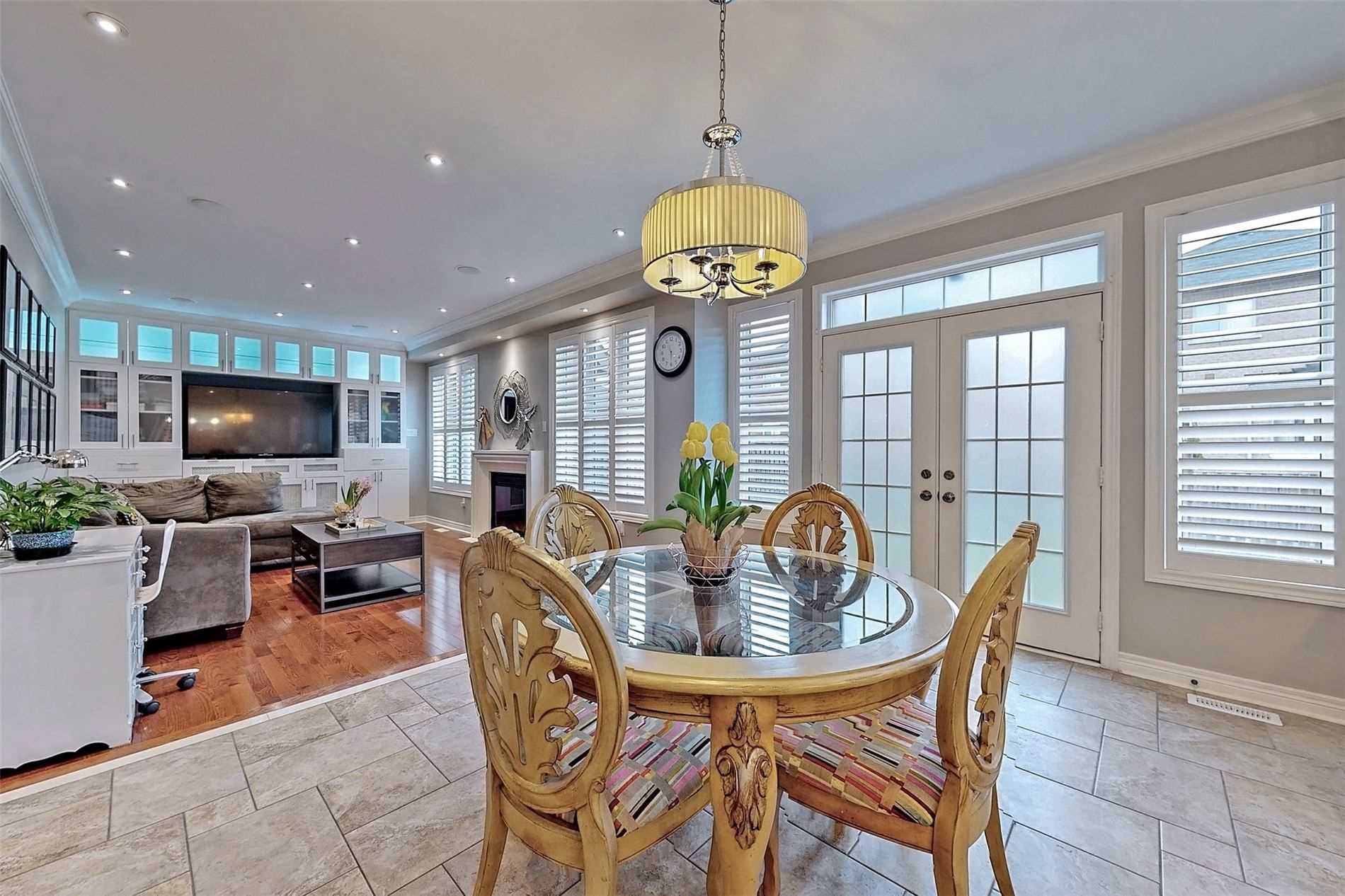 48 Tonner Cres