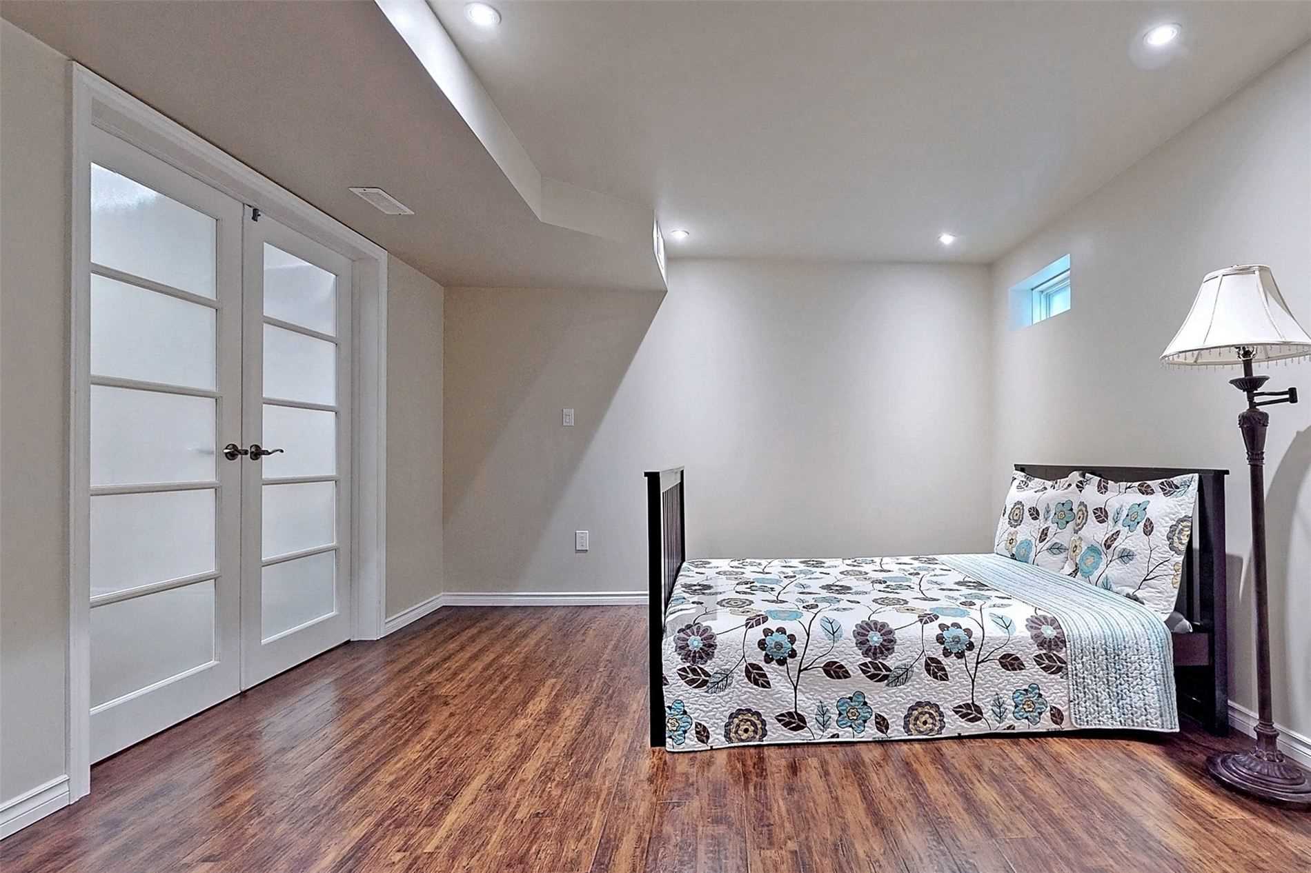 48 Tonner Cres